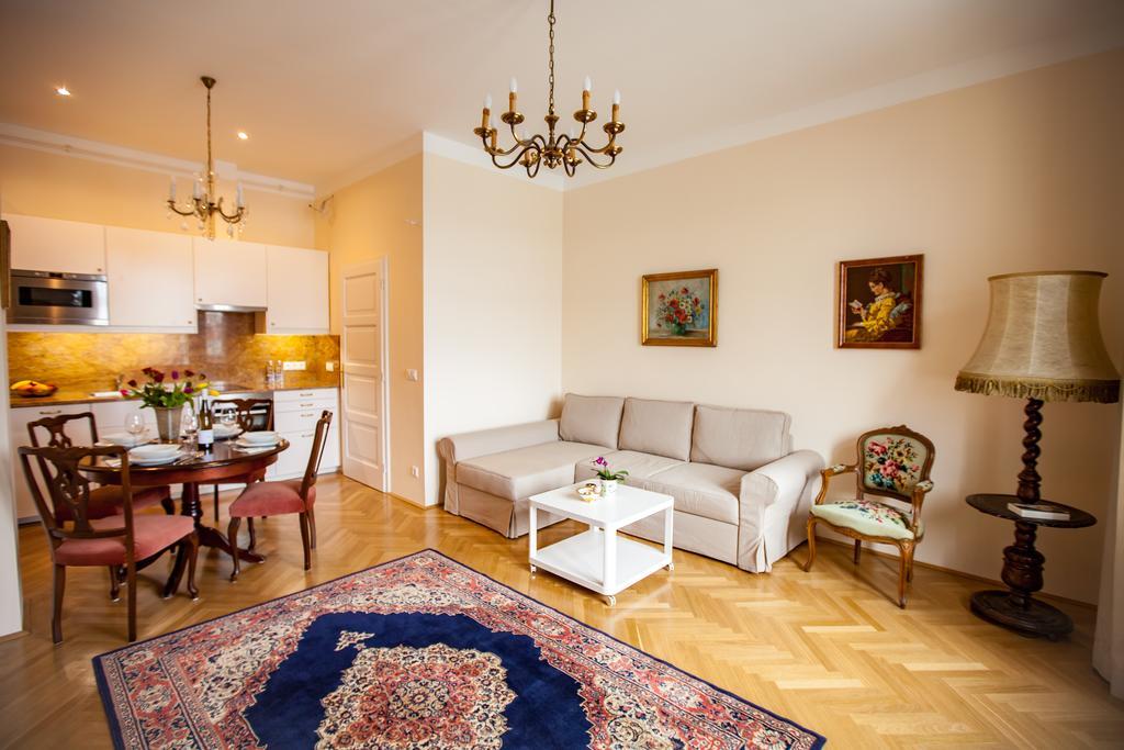 Schieszl Apartments 2 Budapest Esterno foto